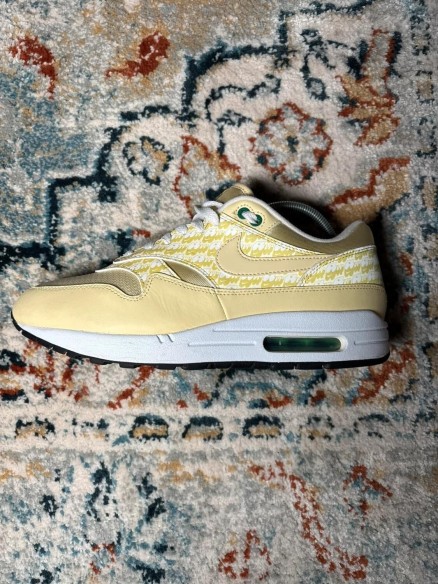 Nike air max one lemonade