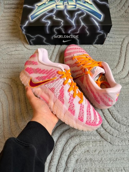 Nike ja 3 jelly bean - taille 47