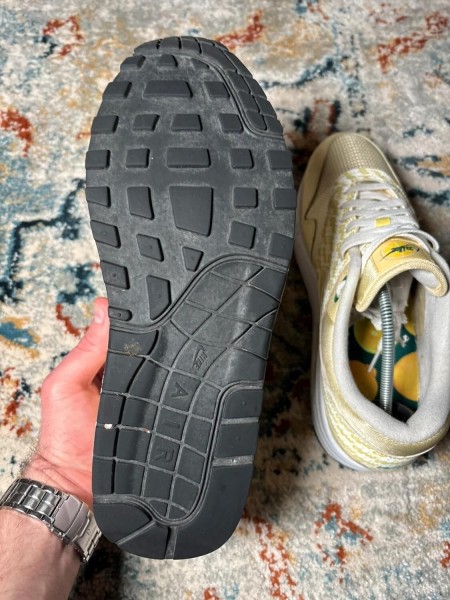 Nike air max one lemonade