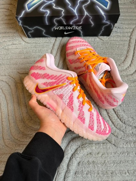 Nike ja 3 jelly bean - taille 47