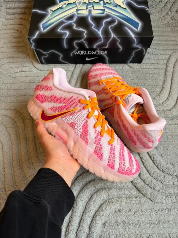 Nike ja 3 jelly bean - taille 45,5