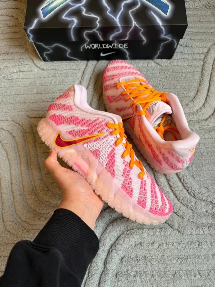 Nike ja 3 jelly bean - taille 45,5