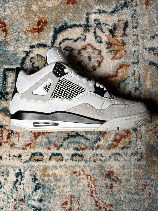 Air Jordan 4 Retro Military Black 2