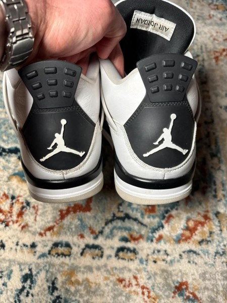Air Jordan 4 Retro Military Black