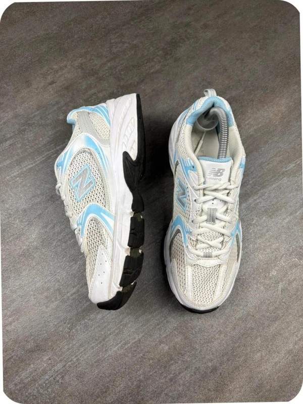 New Balance 530 ( taille 42 ) 2