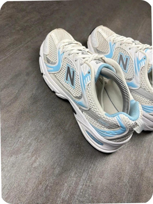 New Balance 530 ( taille 42 ) 2
