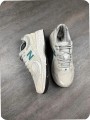 New balance 2002r Grey / Green ( taille 38 )