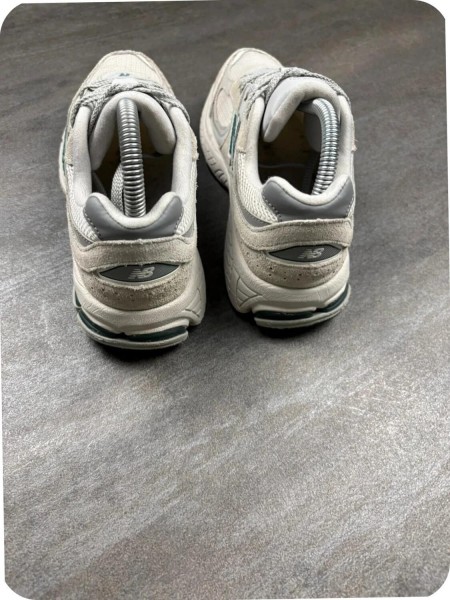 New balance 2002r Grey / Green ( taille 38 )