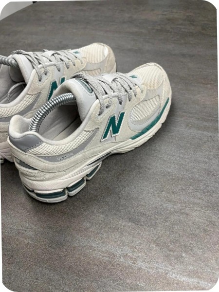 New balance 2002r Grey / Green ( taille 38 )