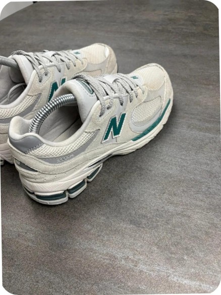 New balance 2002r Grey / Green ( taille 38 )