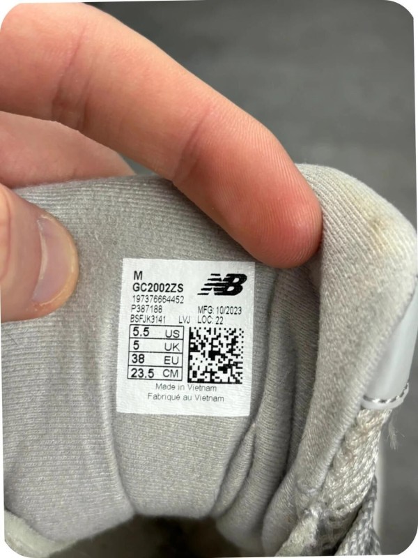 New balance 2002r Grey / Green ( taille 38 ) 2