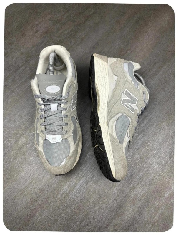 New balance 2002r protection pack grey / taille 41,5 2