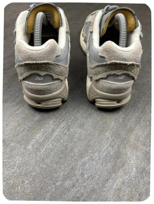 New balance 2002r protection pack grey / taille 41,5 2