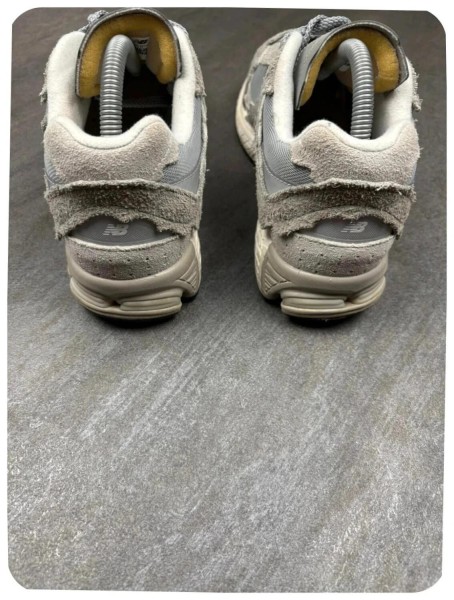 New balance 2002r protection pack grey / taille 41,5