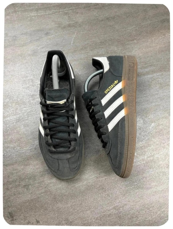 adidas spezial ( taille 38 2/3 )