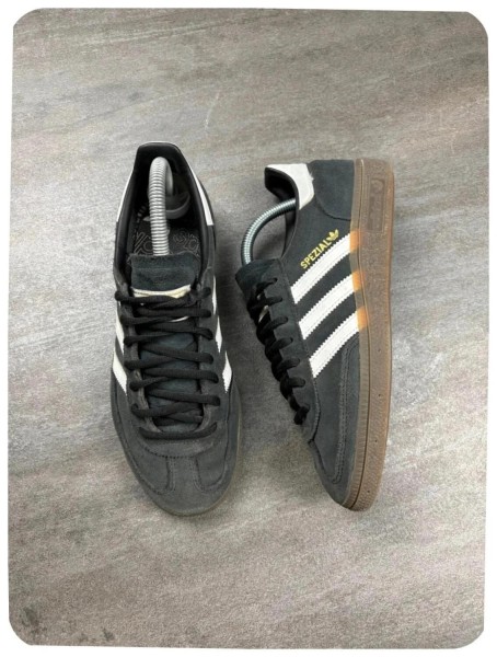 adidas spezial ( taille 38 2/3 )