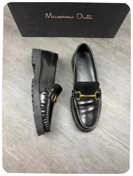 Mocassins Massimo Dutti cuir black ( taille 37 )
