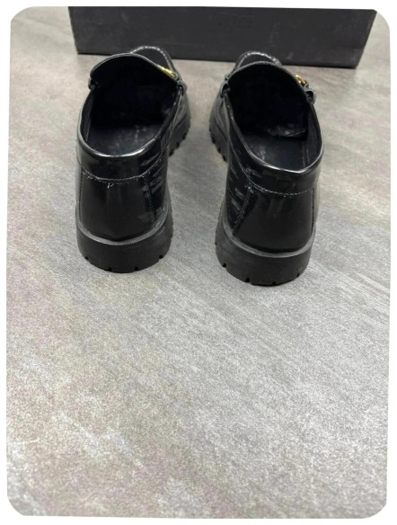 Mocassins Massimo Dutti cuir black ( taille 37 )