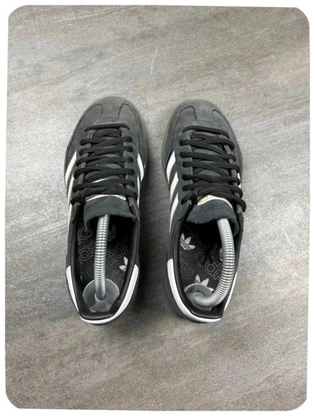 adidas spezial ( taille 38 2/3 )