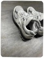 New balance 2002r grey ( taille 35,5 )