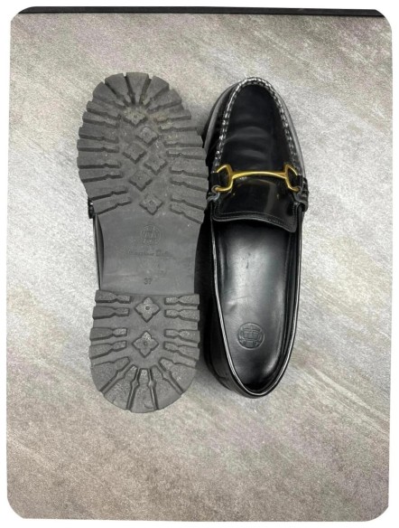 Mocassins Massimo Dutti cuir black ( taille 37 )