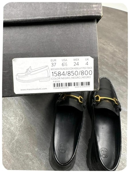 Mocassins Massimo Dutti cuir black ( taille 37 )