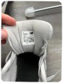 New balance 2002r grey ( taille 35,5 )