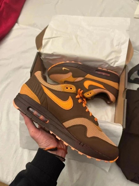 Nike air max 1 King's day taille 43