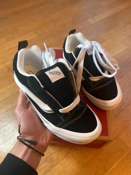 Vans knu skool taille 36,5
