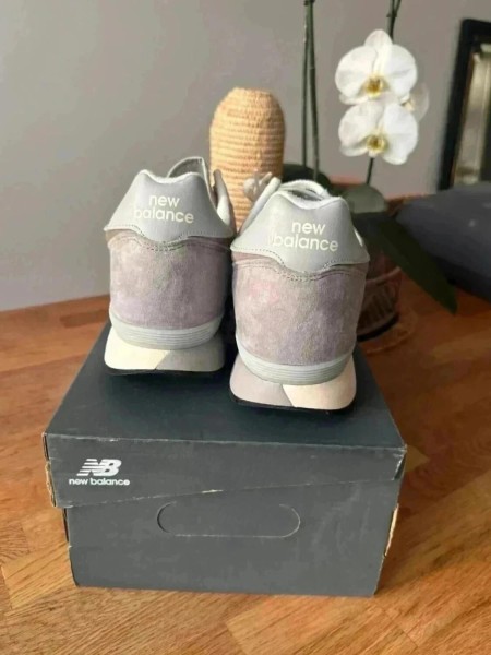 New balance grise M475 taille 45