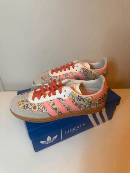 Adidas samba og Liberty London