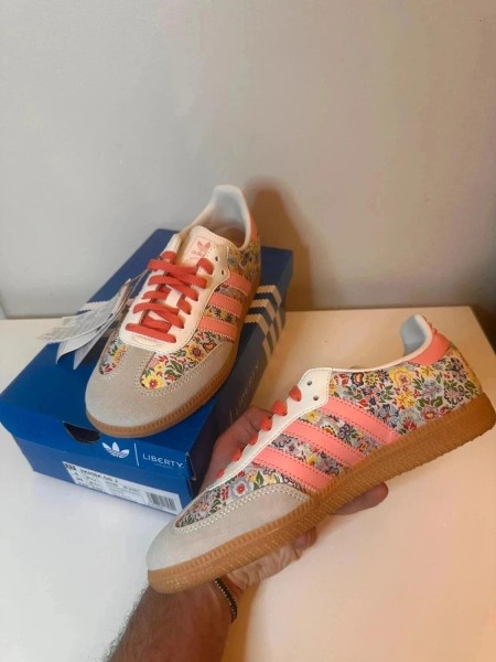 Adidas samba og Liberty London