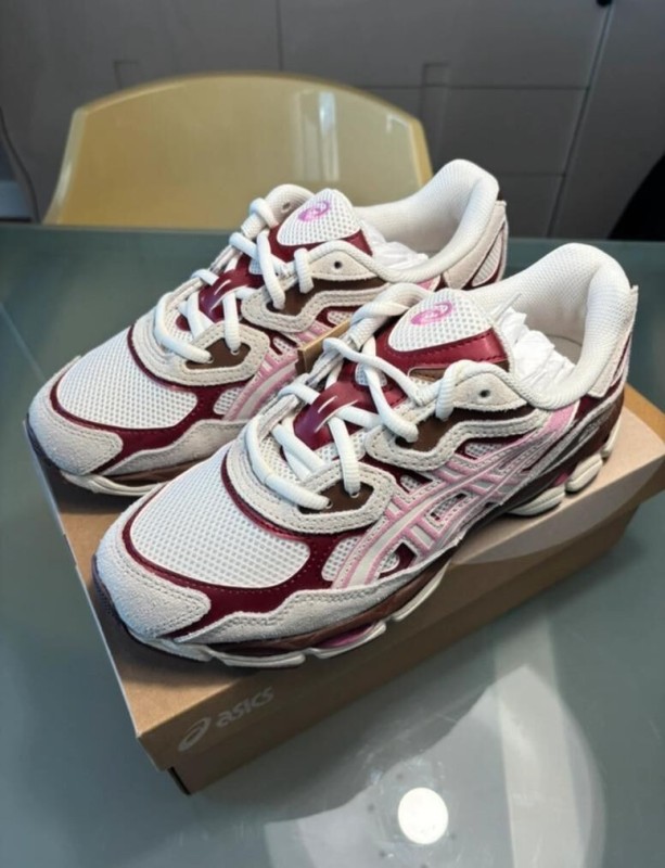 Asics Gel-nyc cream sweet pink taille 39,5 2