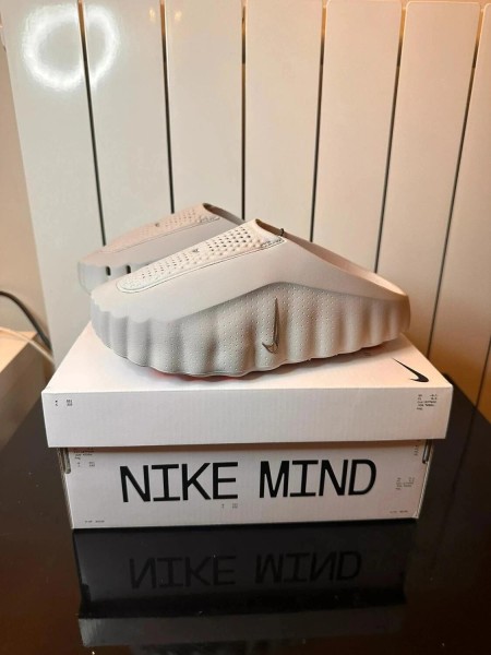 Nike mind 001 grey - femme
