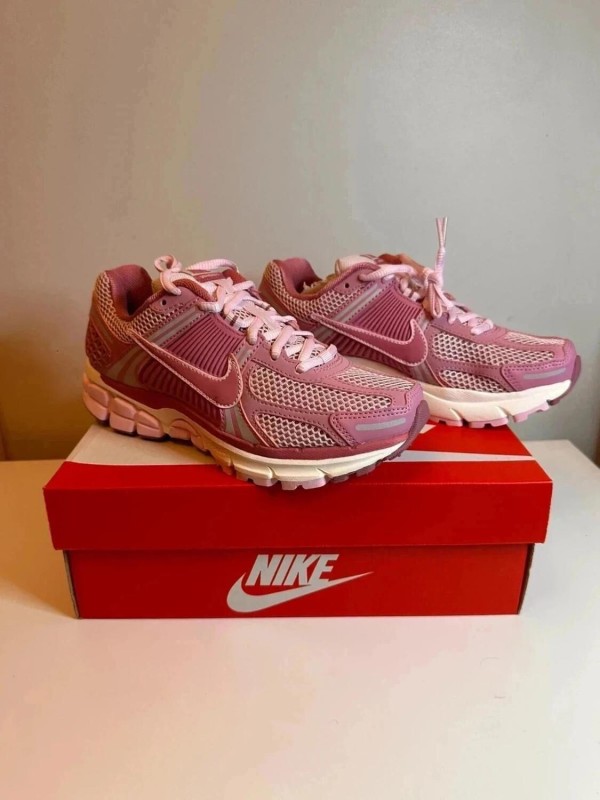Nike zoom vomero 5 pink rose taille 37,5 2