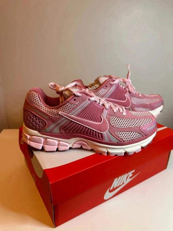 Nike zoom vomero 5 pink rose taille 37,5 2