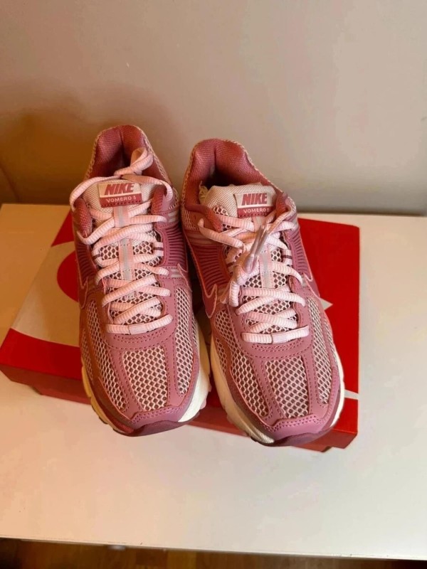 Nike zoom vomero 5 pink rose taille 37,5 2