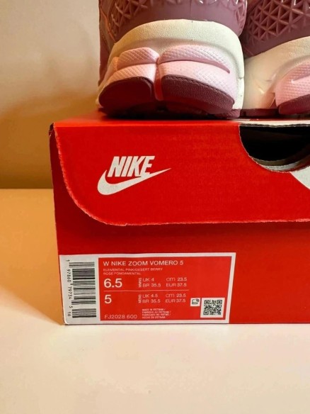 Nike zoom vomero 5 pink rose taille 37,5