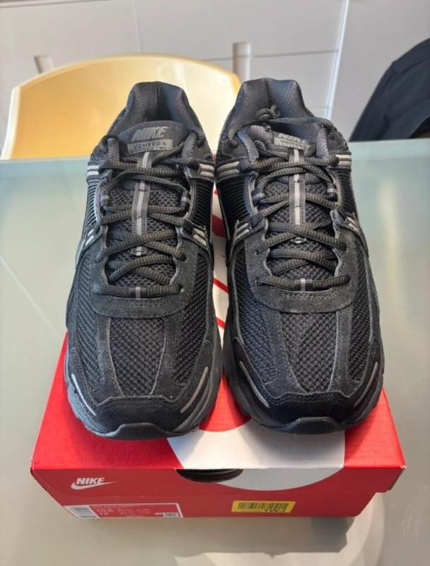 Nike Zoom Vomero 5 Black Taille 41 2