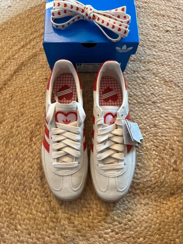 Adidas handball spezial valentines day 2026 - Taille 41 2