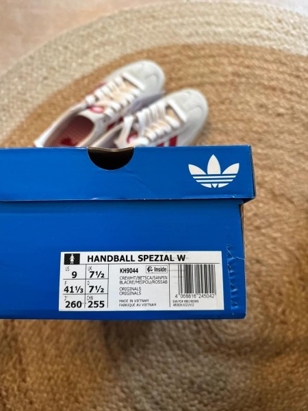 Adidas handball spezial valentines day 2026 - Taille 41