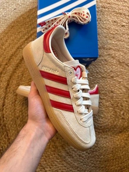 Adidas handball spezial valentines day 2026 - taille 42