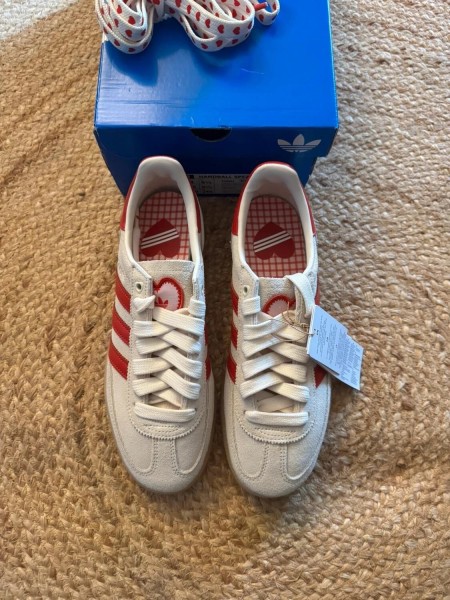 Adidas handball spezial valentines day 2026 - taille 40