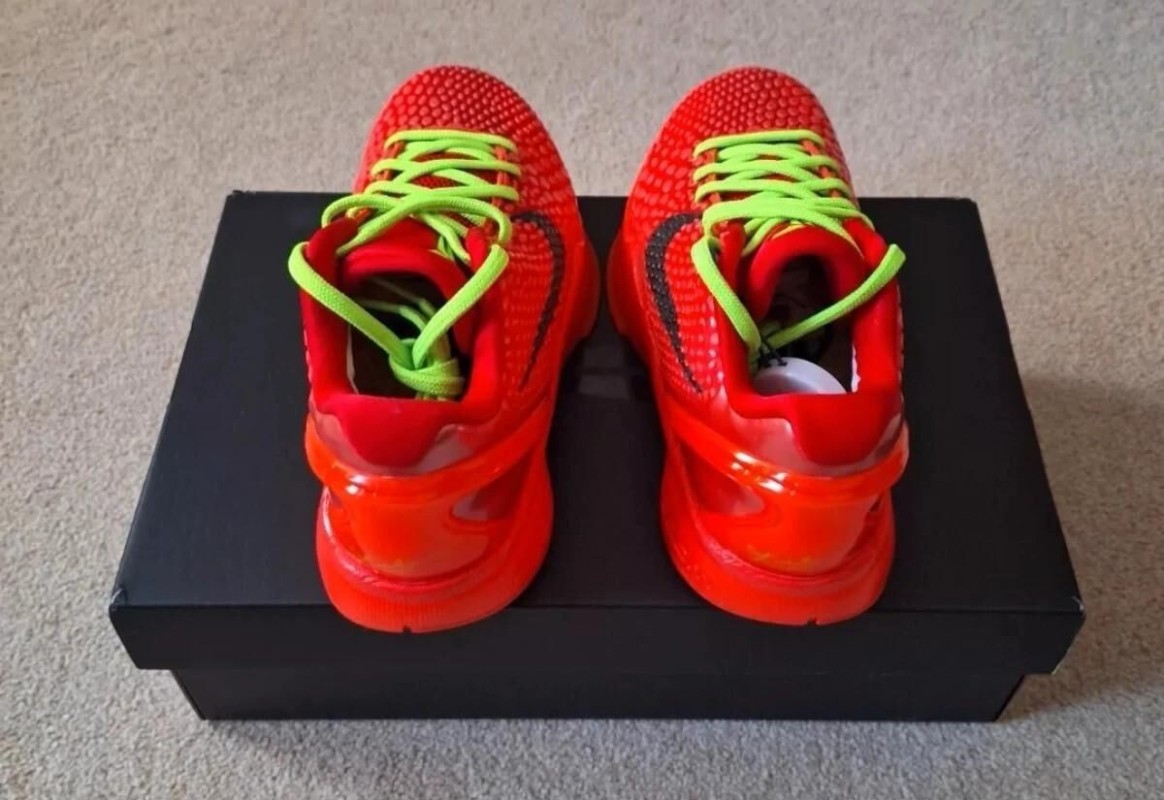 Kobe 6 Protro Reverse Grinch 2