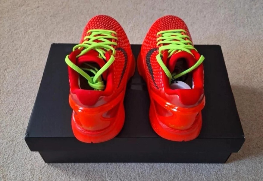 Kobe 6 Protro Reverse Grinch