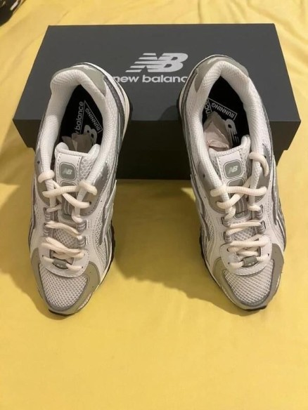 New balance 204L Silver Metallic Sage Green - Neuf - 38,5