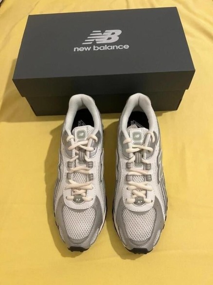 New balance 204L Silver Metallic Sage Green - Neuf - 38,5