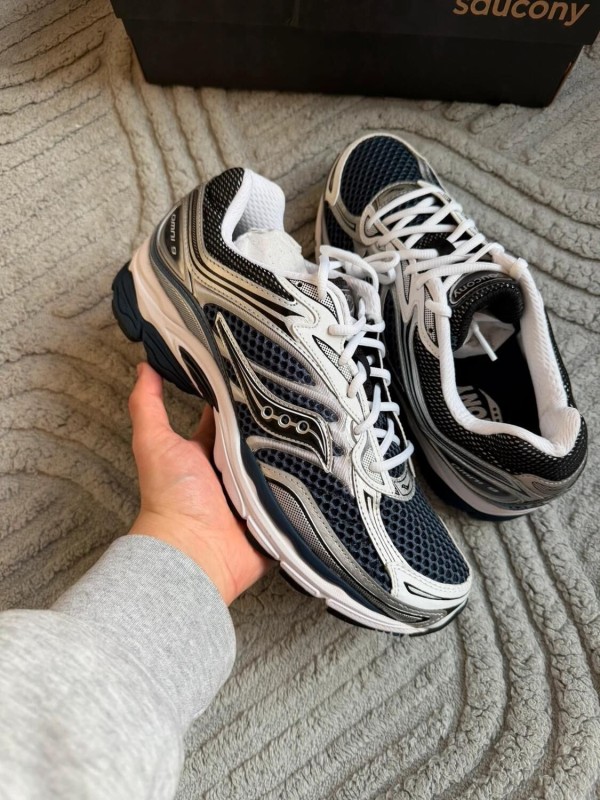 Saucony Omni 9 Progrid Deep Navy Bleu Foncé - Taille 44 2