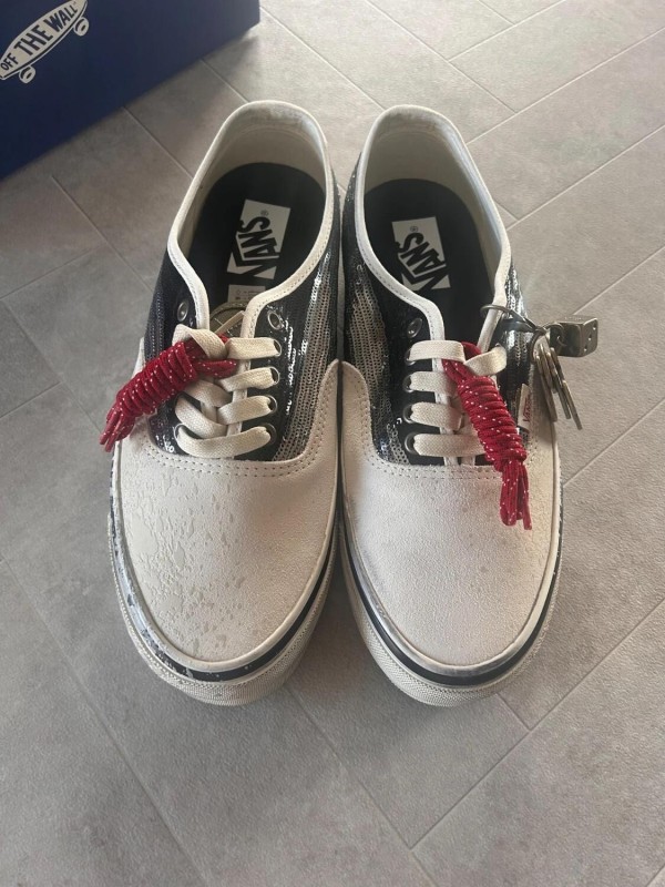 Vans premium authentic white black la habana premium paint keys 2