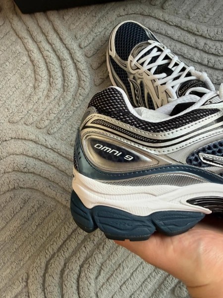 Saucony Omni 9 Progrid Deep Navy Bleu Foncé - Taille 44